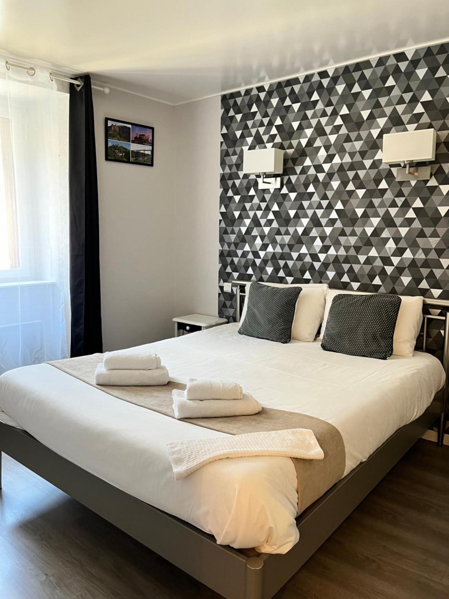 Hotel Du Nord - Ville-Haute Saint-Flour  Exteriér fotografie
